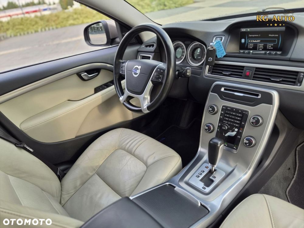 Volvo V70 - 37