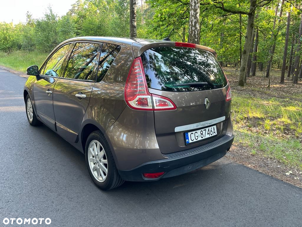 Renault Scenic 1.5 dCi Emotion - 7