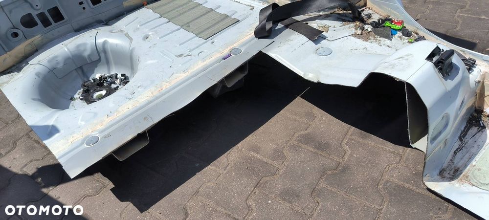 ĆWIARTKA BŁOTNIK LEWY TYŁ RENAULT CLIO IV OV369 - 4