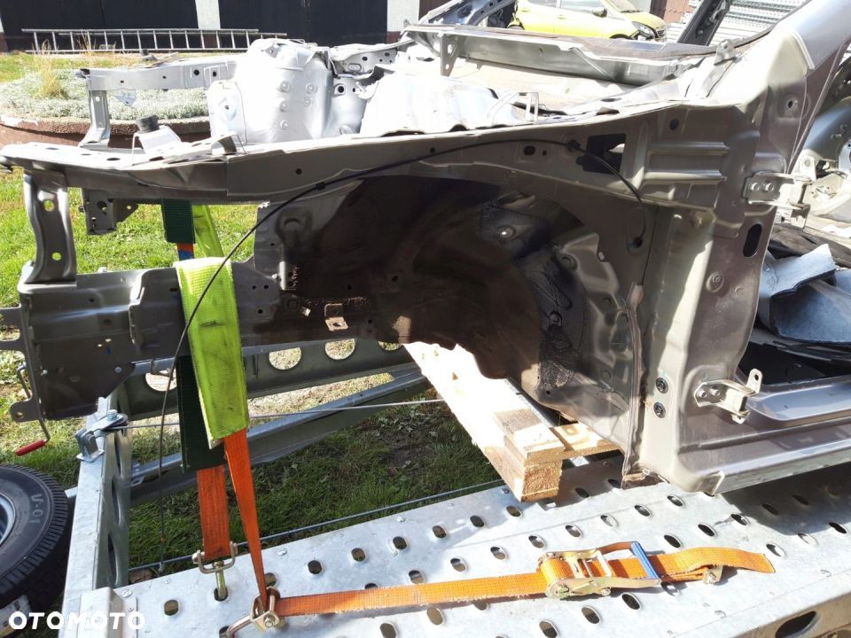 MAZDA 3 2013-18 Lewa ĆWIARTKA fartuch podłużnica - 3