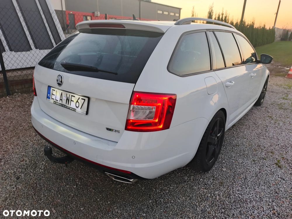 Skoda Octavia 2.0 TDI RS Challenge DSG - 5