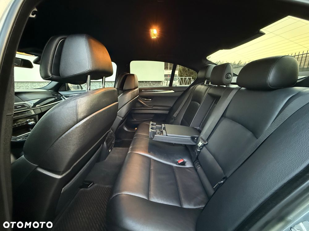 BMW Seria 5 520d Efficient Dynamics Edition - 11