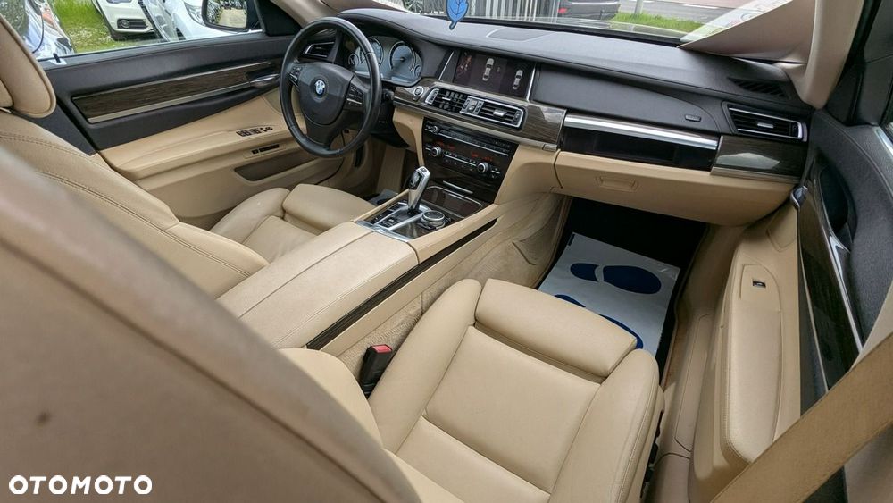 BMW Seria 7 730d Edition Exclusive - 18