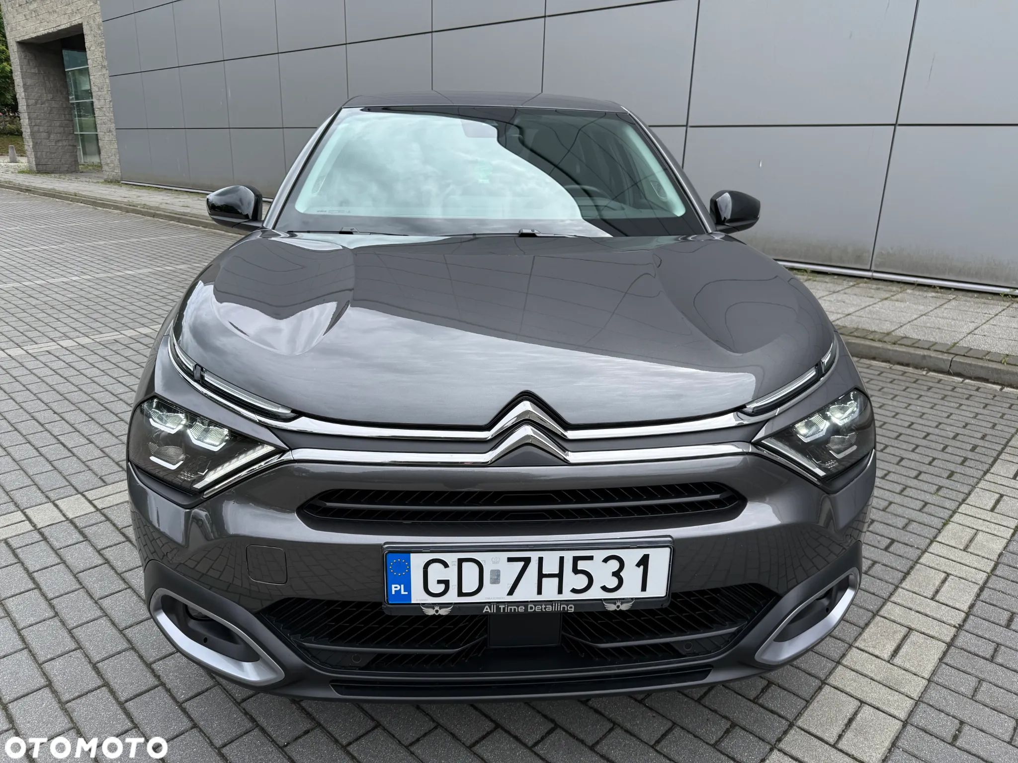 Citroën C4 1.2 PureTech C-Series S&S EAT8 - 1
