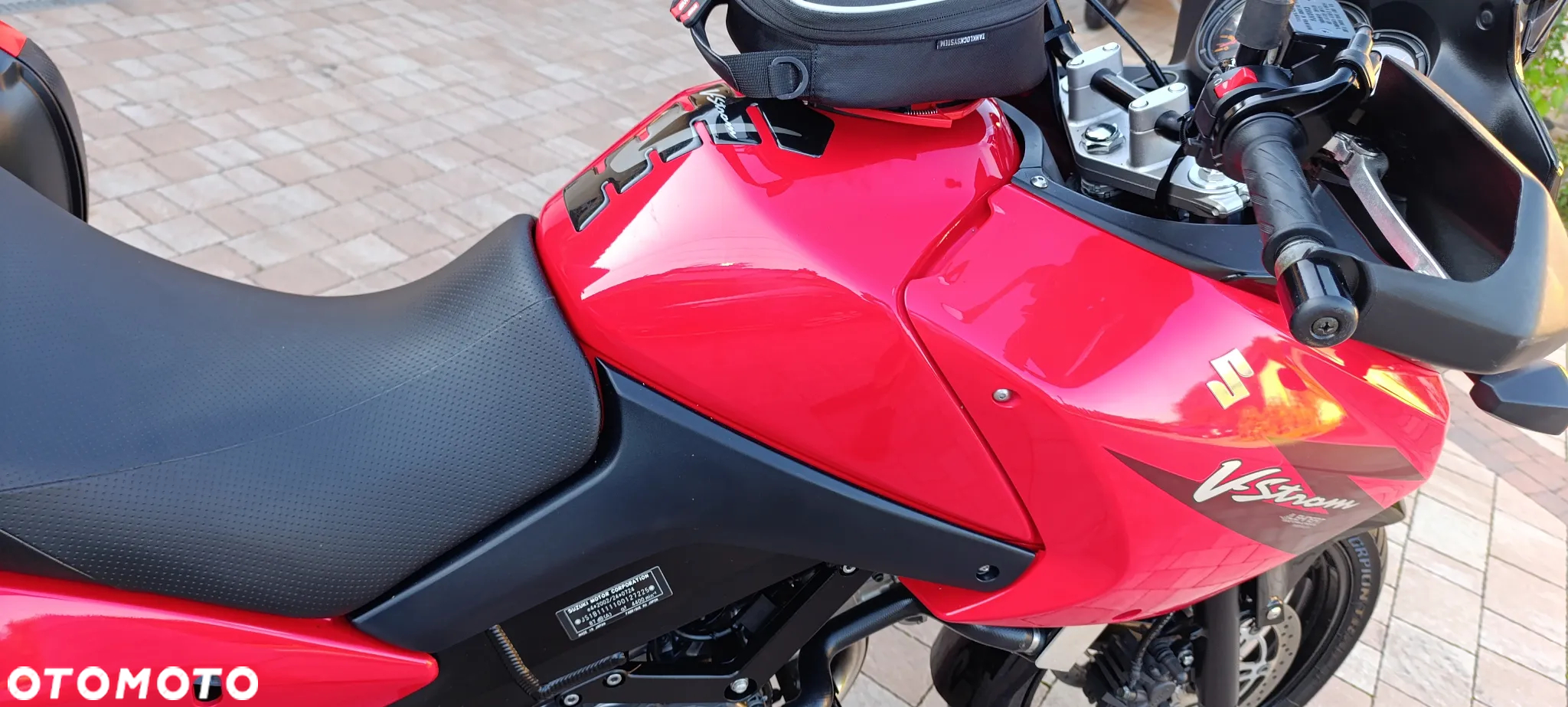 Suzuki V-STROM - 20