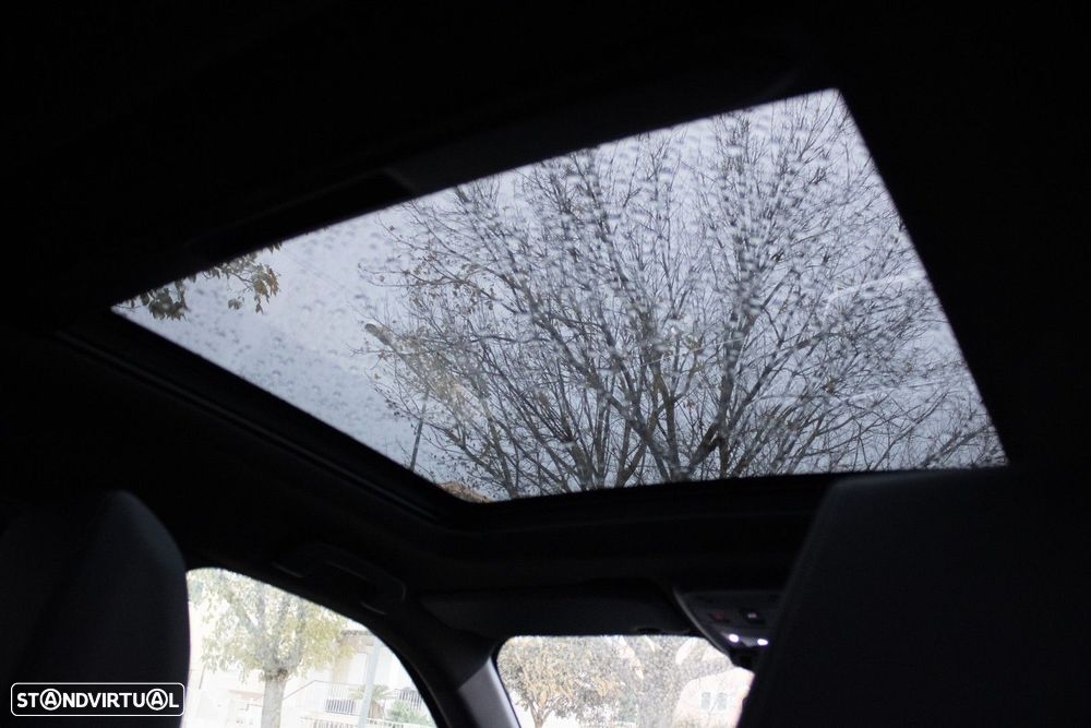 Peugeot e-2008 50 kWh GT - 8