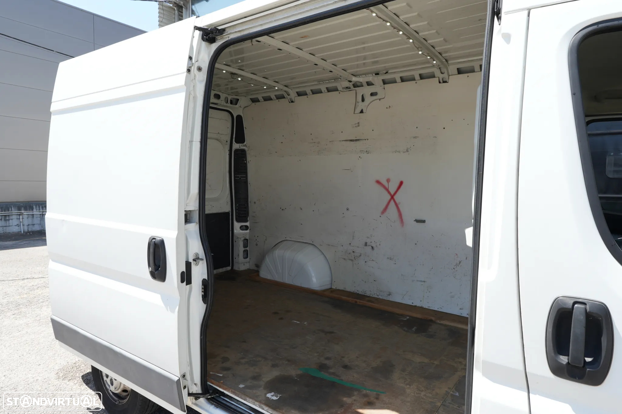 Peugeot Boxer L2H2 2.0BlueHDI 165cv - 8
