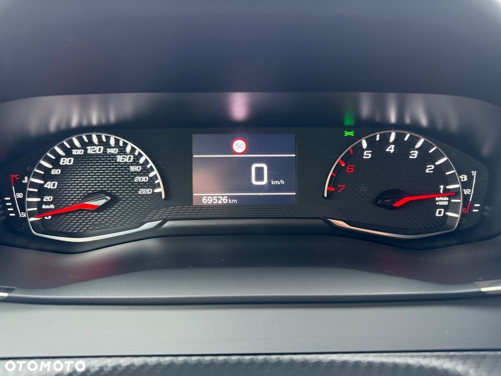 Peugeot 2008 PureTech 130 Active Pack - 15