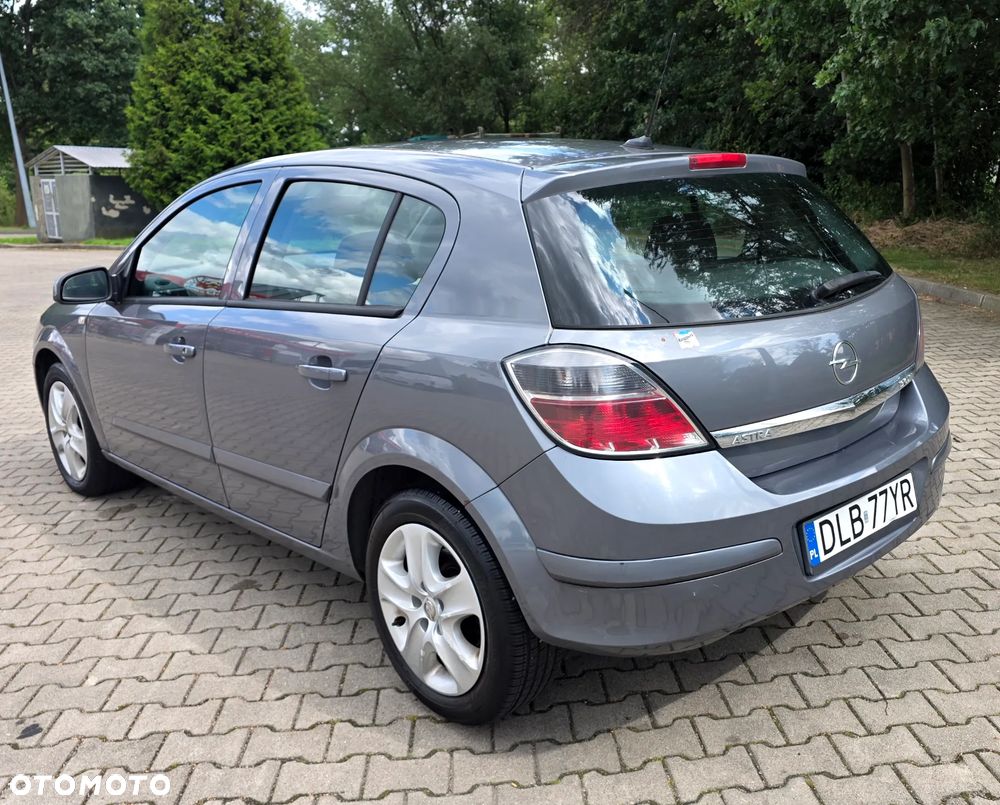 Opel Astra 1.9 CDTI - 3