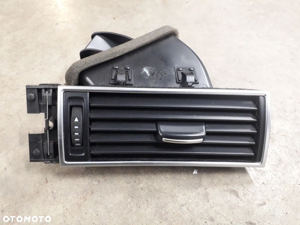 kratka nawiewu prawa europa 4F1820902D A6 C6 - 1