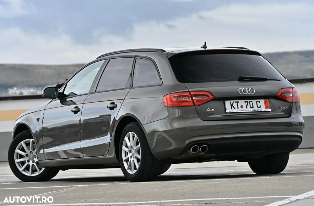 Audi A4 Avant 2.0 30 TDI S tronic MHEV Advanced - 4