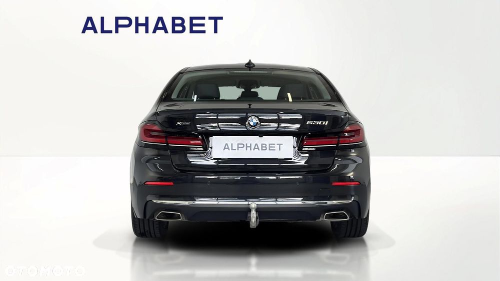 BMW Seria 5 530i xDrive mHEV Luxury Line - 8