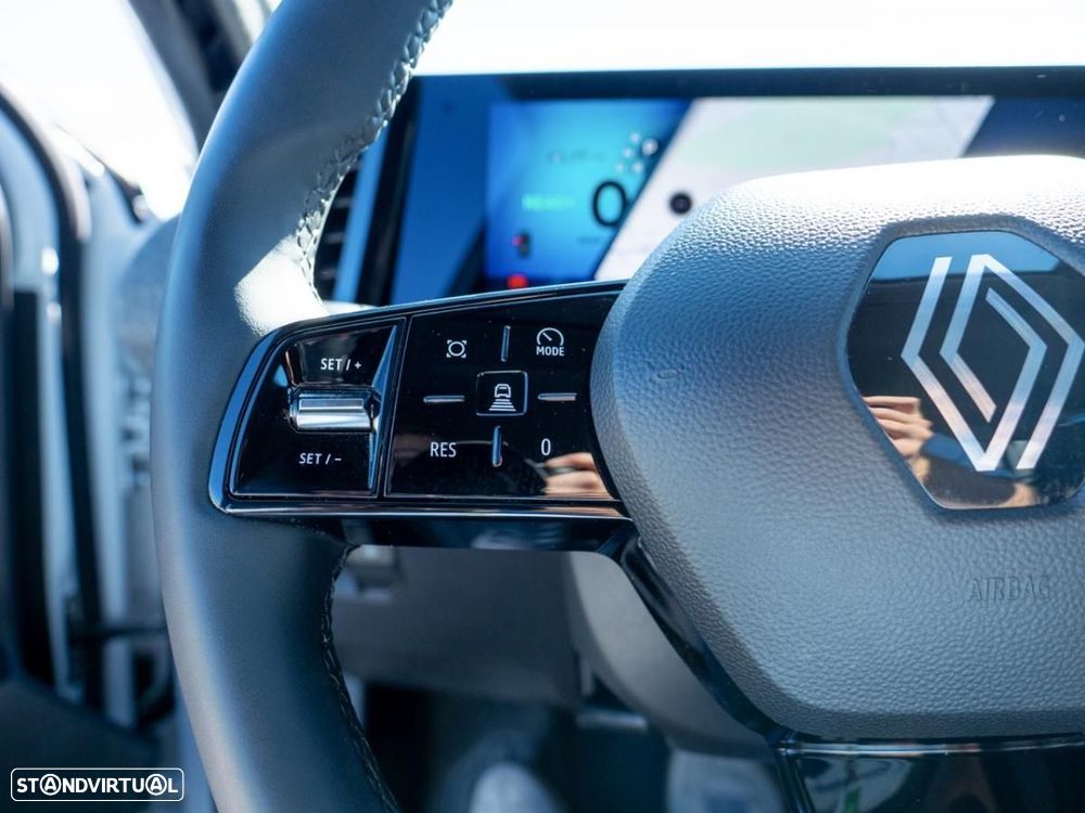 Renault Scénic E-Tech 60 kWh Evolution - 29