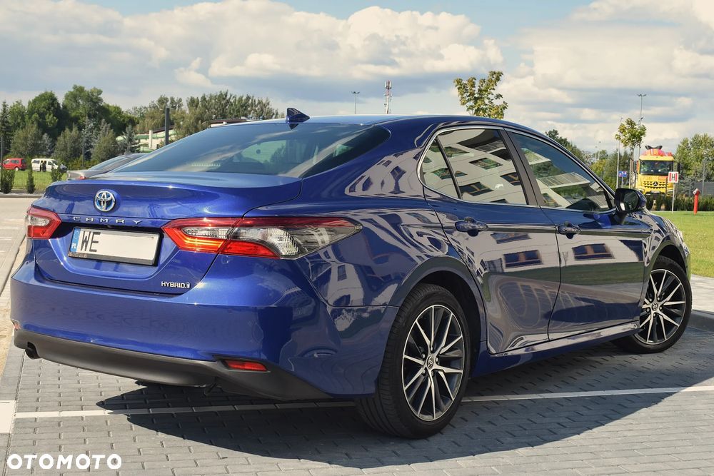 Toyota Camry 2.5 Hybrid Prestige CVT - 2