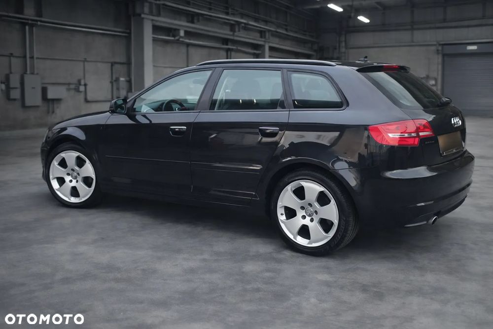 Audi A3 Sportback 2.0 TDI DPF quattro S line Sportpaket (plus) - 6