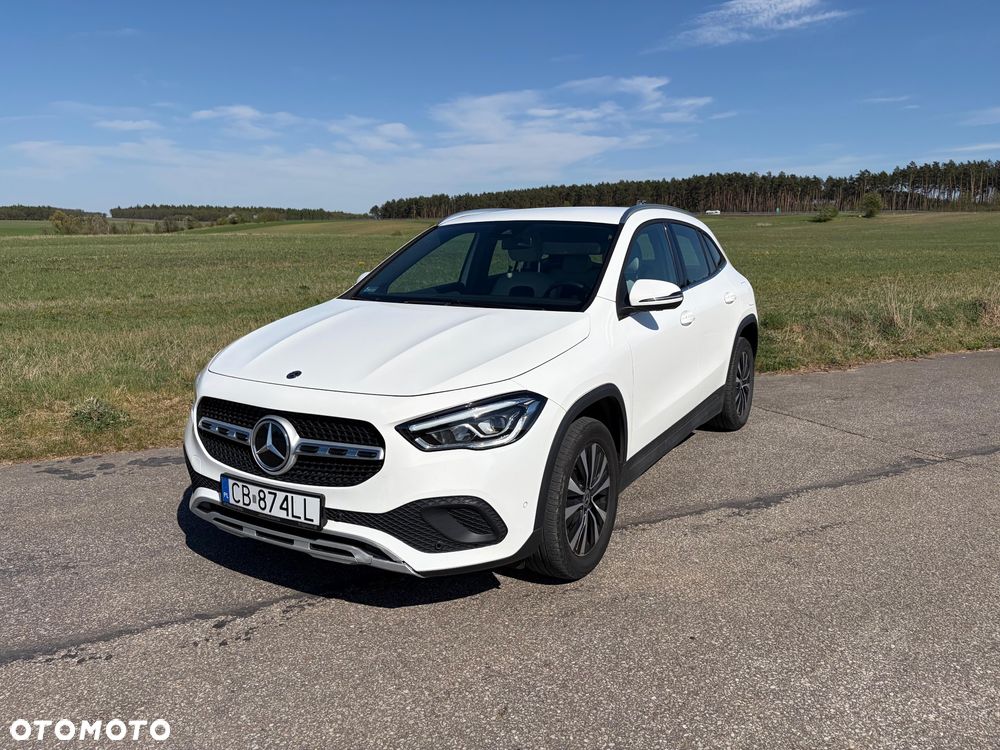 Mercedes-Benz GLA 200 - 1