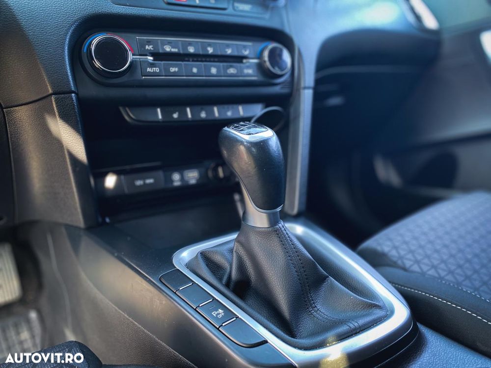 Kia Ceed 1.4 GSL Best - 25