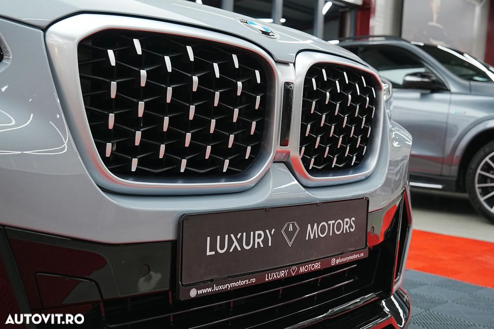 BMW X4 xDrive20i AT MHEV - 28