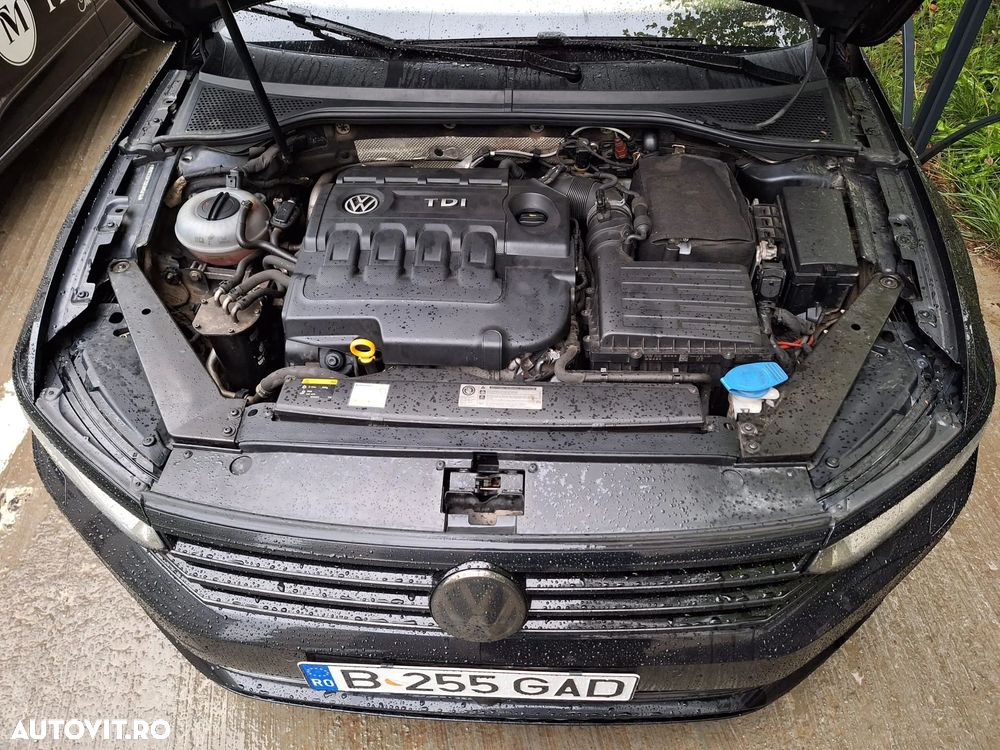 Volkswagen Passat 2.0 TDI SCR DSG Highline - 12