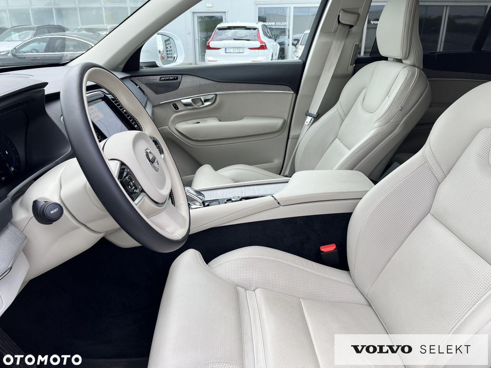 Volvo XC 90 - 13