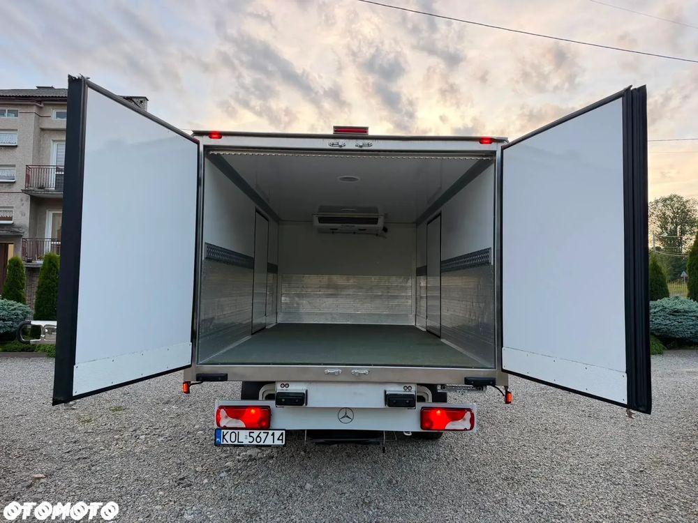 Mercedes-Benz Sprinter 319 Kontener 2.0 - 190KM Automat Pierwszy właściciel PIĘKNY - 13
