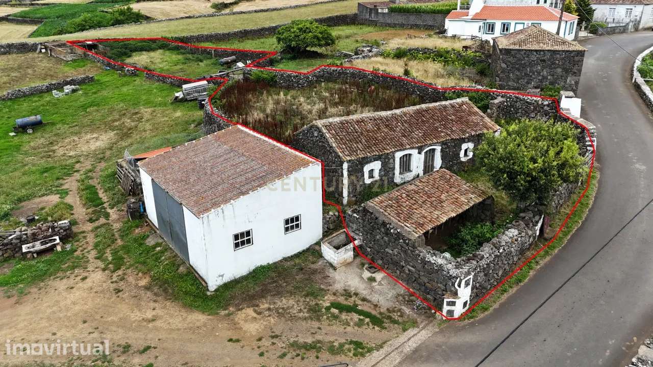 T1 para Recuperação em Santa Bárbara, Angra do Heroísmo - Grande imagem: 5/8
