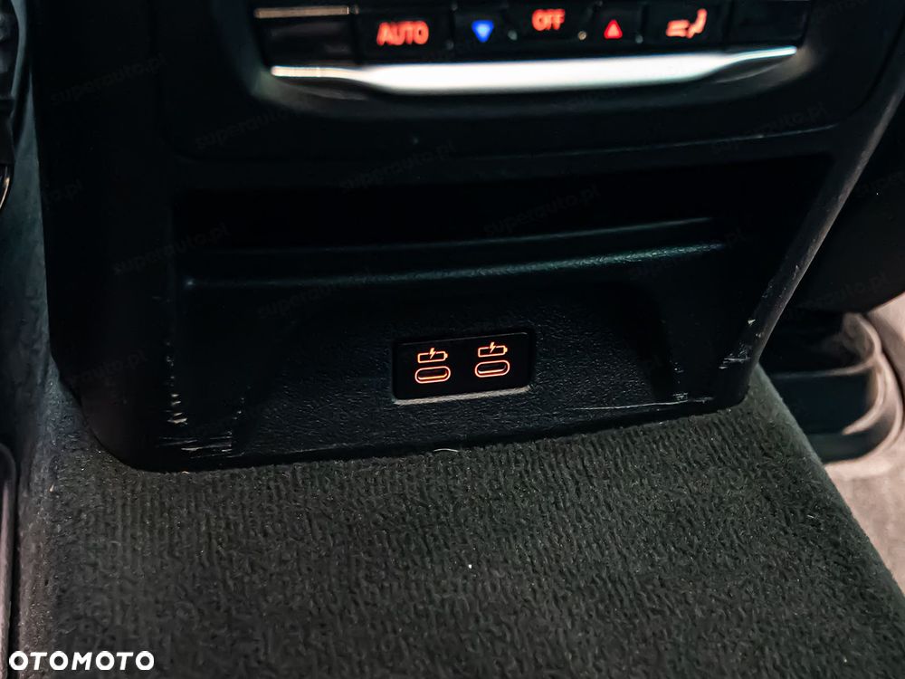 BMW X4 xDrive20i sport - 25