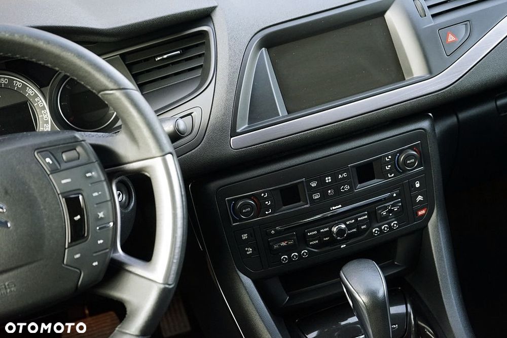 Citroën C5 HDi 135 FAP Exclusive - 24