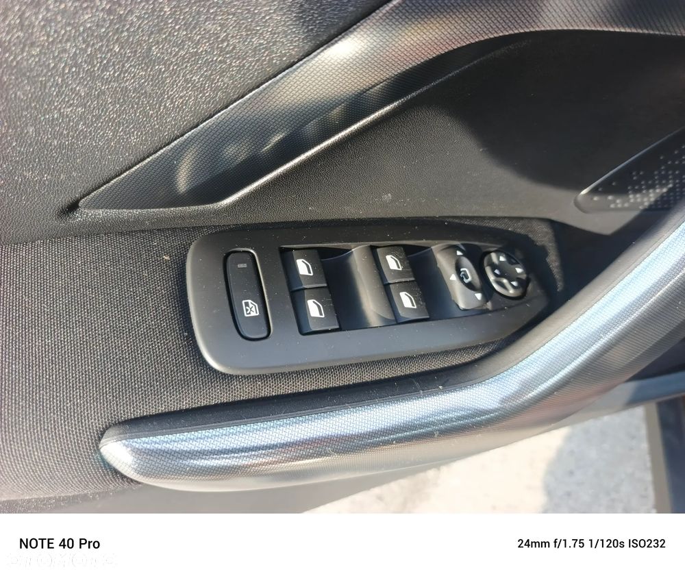 Peugeot 2008 1.2 Pure Tech Access - 36