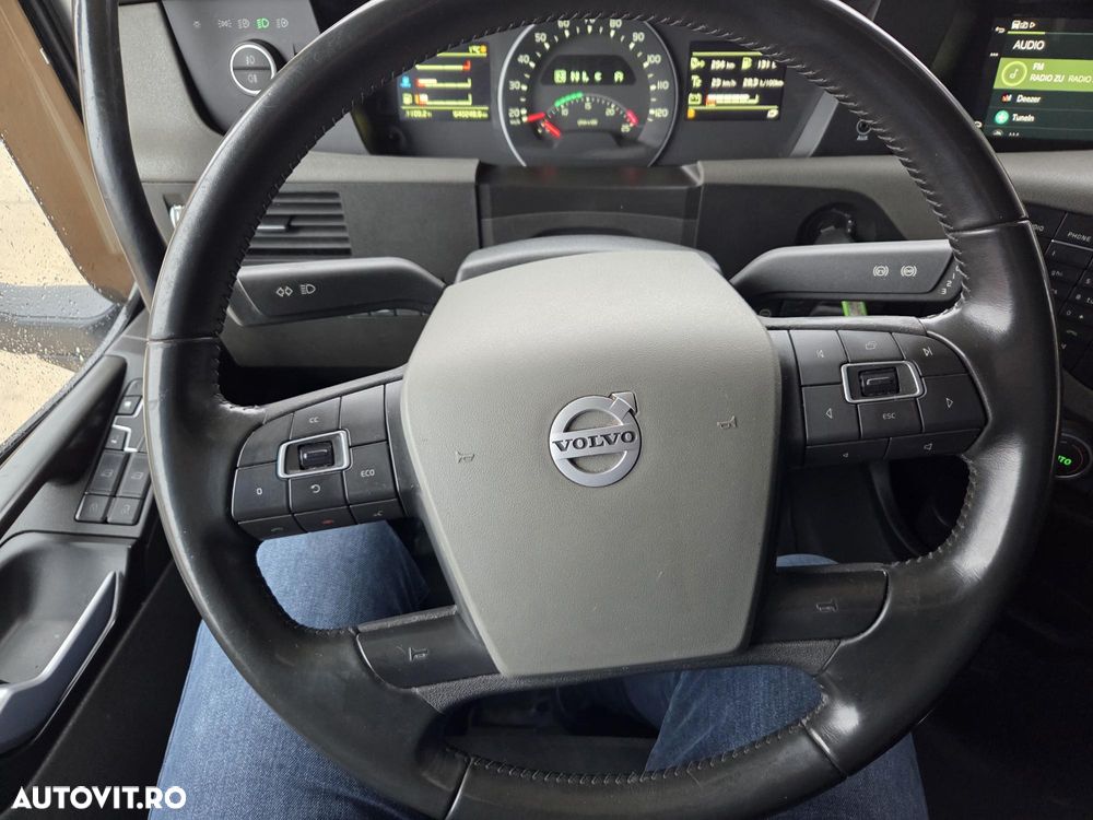 Volvo FH500, 2019, 640.248km, Automata, 2 rezervoare 1.175l, FRIGIDER, AER CONDITIONAT STATIONARE, balon puntea fata, aeropachet, rulata doar in GERMANIA, Carte identitate RAR, posibilitate leasing 3 ani-PROMOTIE 38.900 EUR+Tva - 32