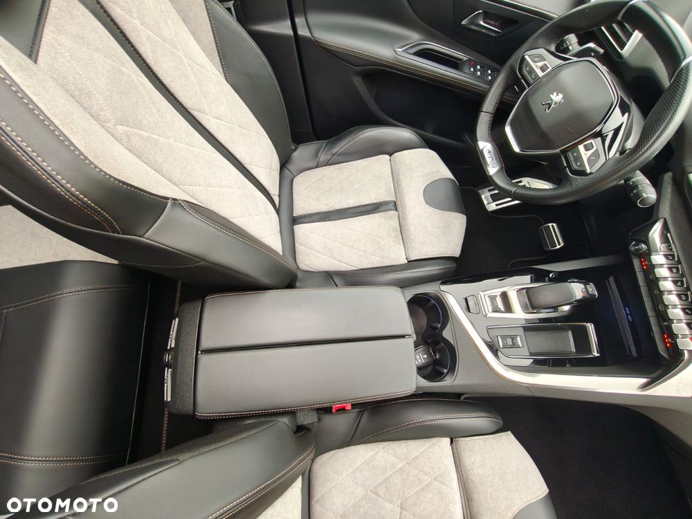 Peugeot 3008 1.6 PureTech Hybrid4 PHEV GT Pack S&S EAT8 - 37