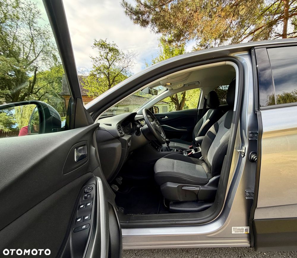 Opel Grandland X 1.2 T Enjoy S&S - 15