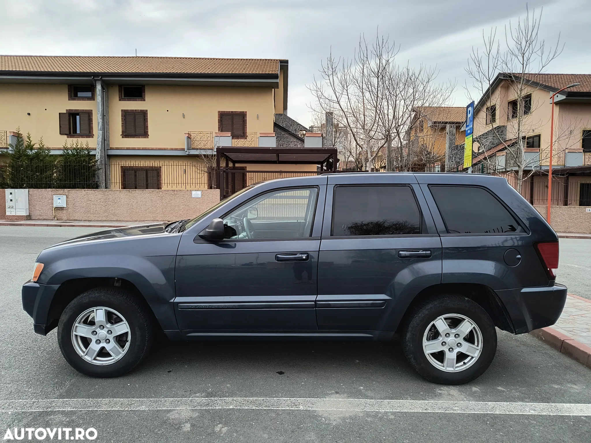 Jeep Grand Cherokee - 3