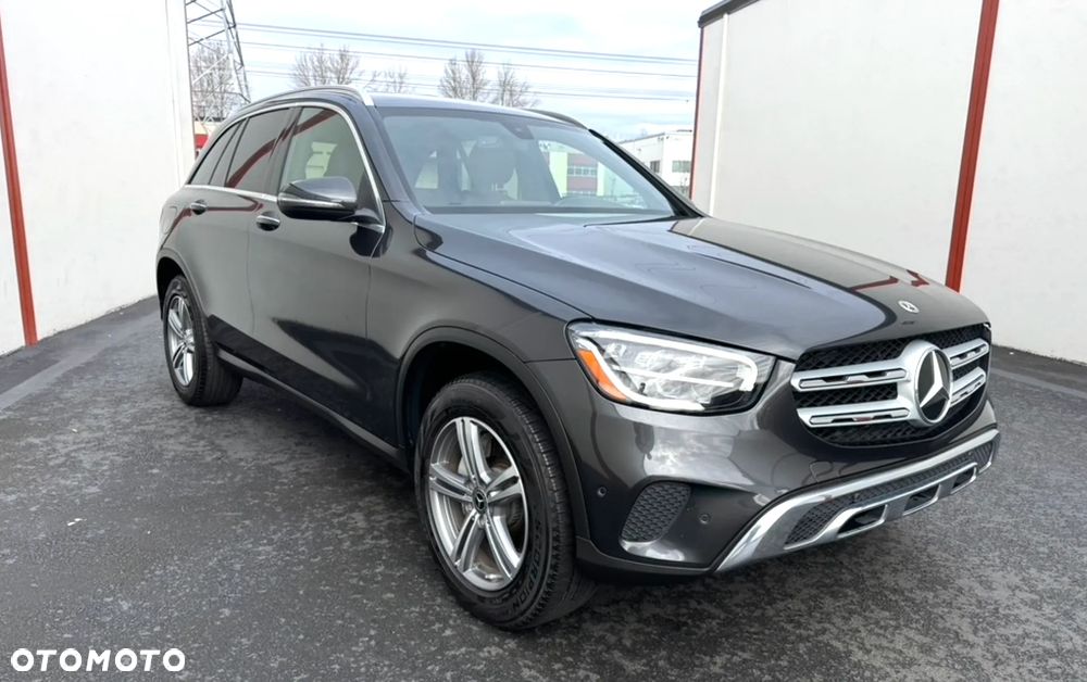 Mercedes-Benz GLC 300 4Matic 9G-TRONIC Exclusive - 5