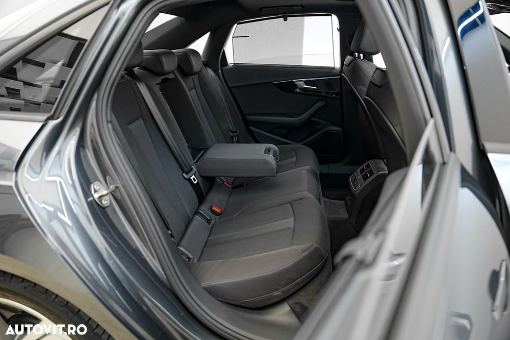 Audi A4 Limuzina 35 TDI S tronic MHEV S Line - 19