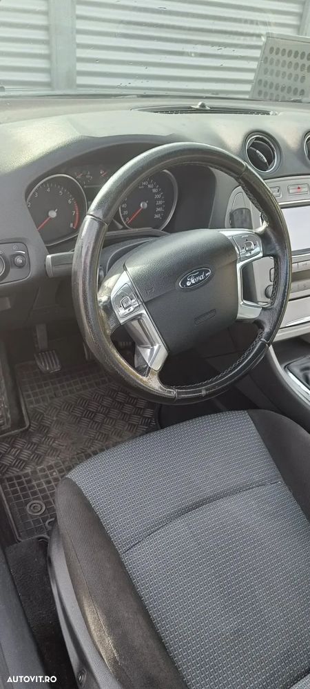 Ford Mondeo 2.0 Trend - 3