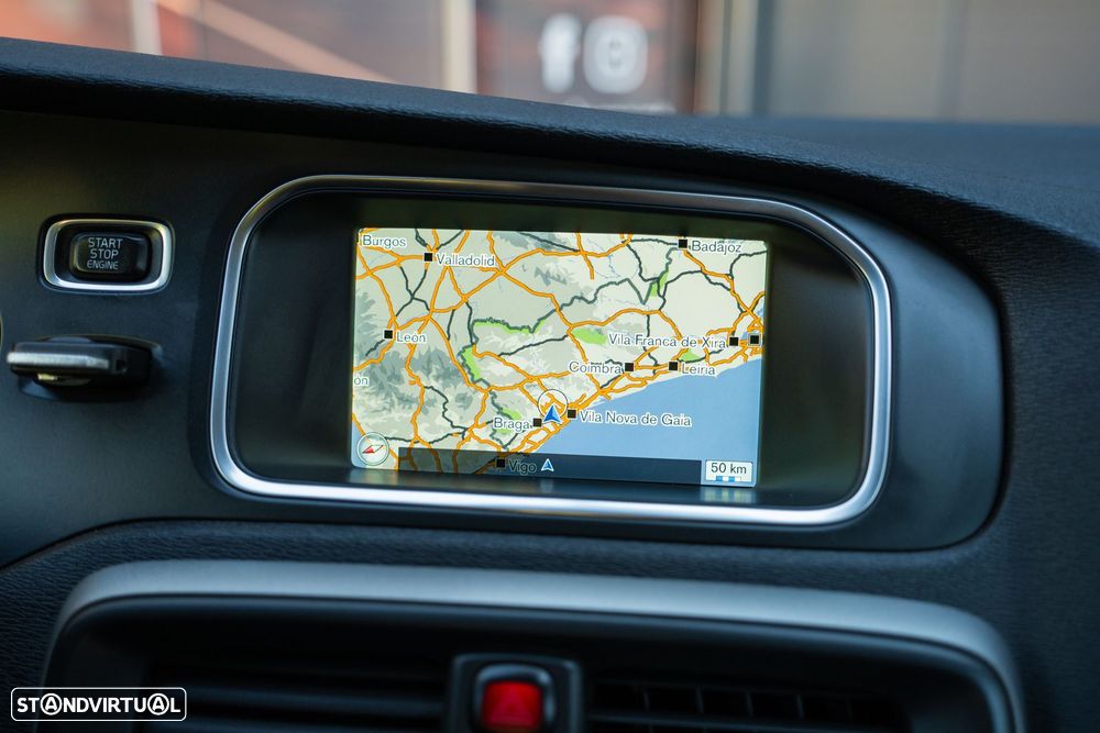 Volvo V40 D2 Momentum - 13