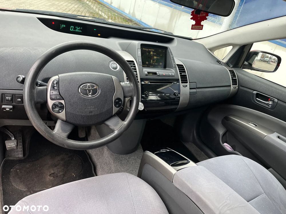 Toyota Prius 1.5 VVT-i Sol - 12