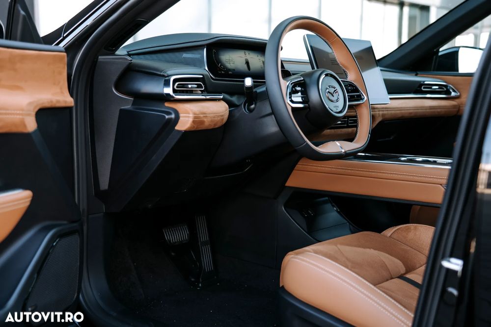 Mazda 6e EV Long Range Takumi Plus - 17