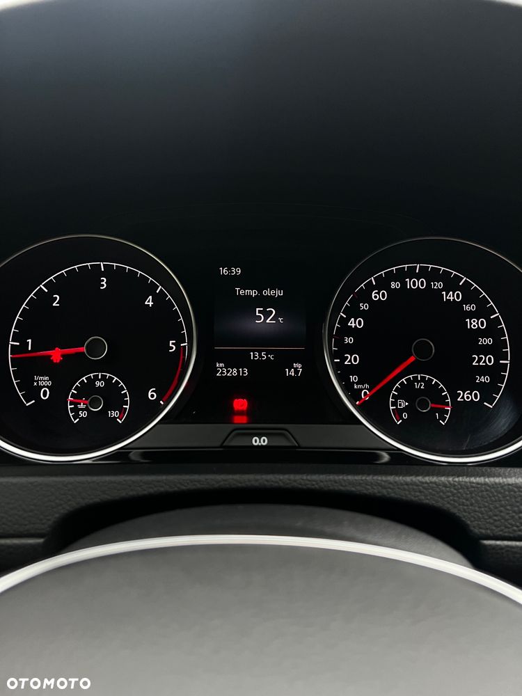 Volkswagen Golf - 11