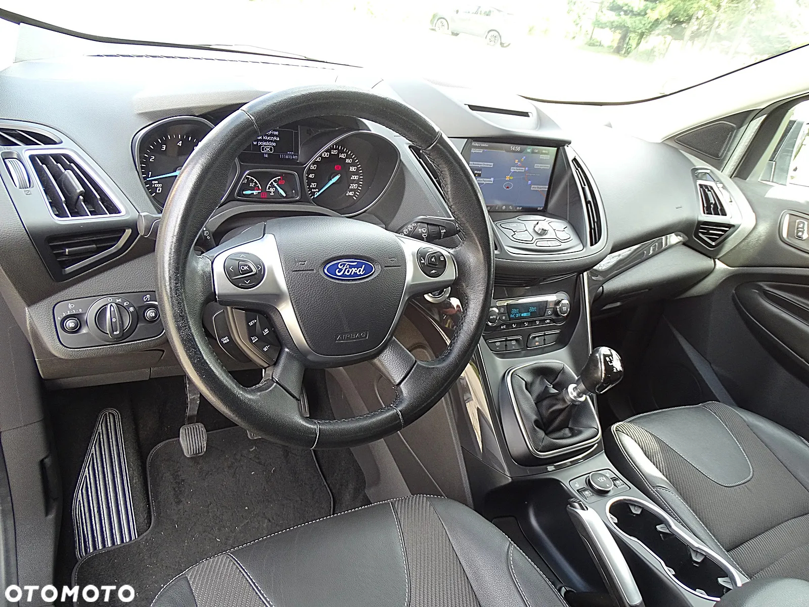 Ford Kuga 1.5 EcoBoost 2x4 Titanium - 25