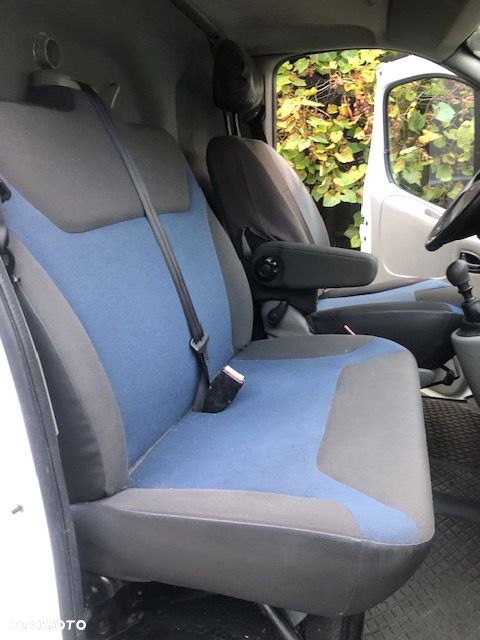 Renault Trafic - 10