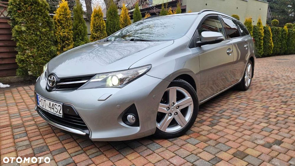 Toyota Auris - 2