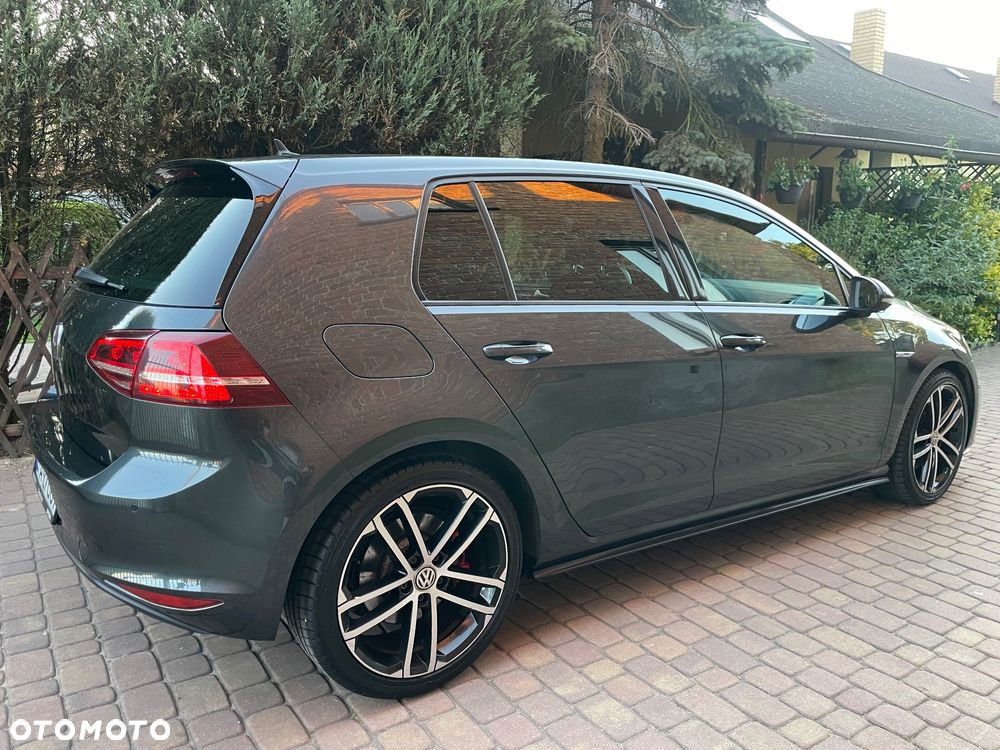 Volkswagen Golf 2.0 TDI BMT GTD DSG - 3