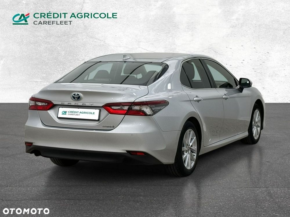 Toyota Camry - 6