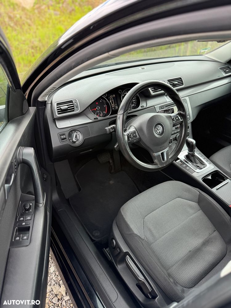 Volkswagen Passat 2.0 Blue TDI DSG SCR Comfortline - 9