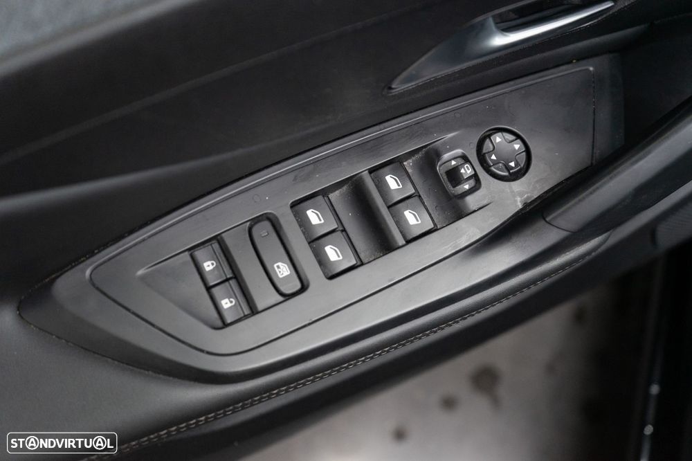 Peugeot 308 BlueHDi 130 EAT8 Allure Pack - 21