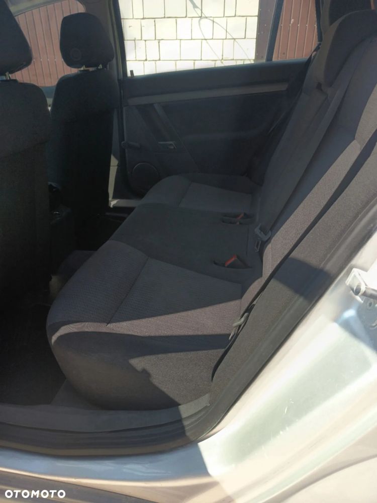 Opel Vectra 1.9 CDTI - 17