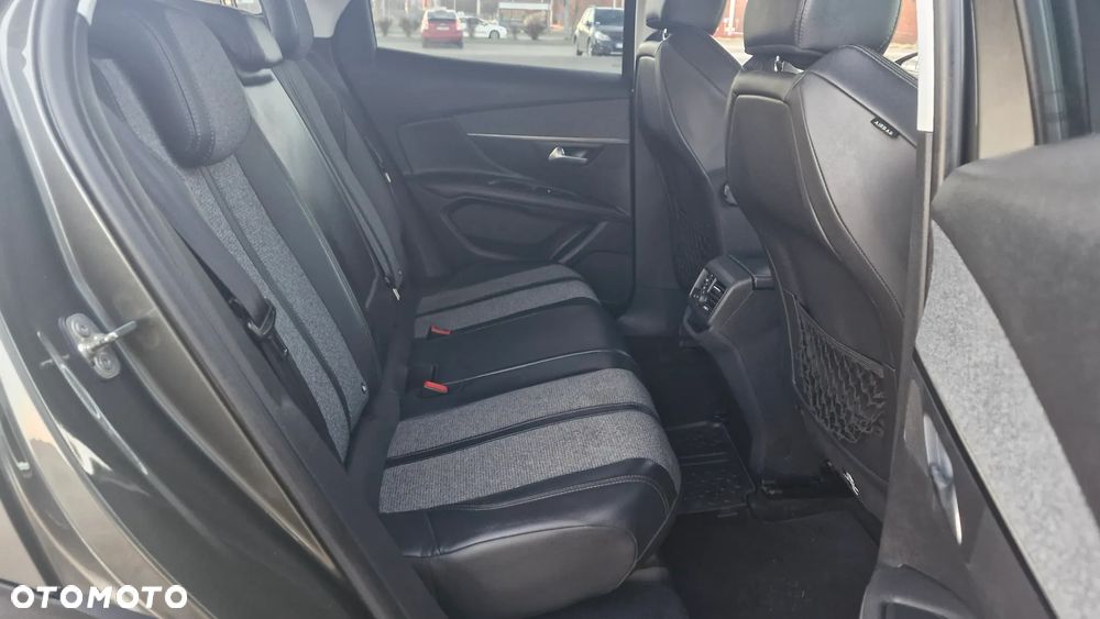 Peugeot 3008 BlueHDi 120 Stop & Start Allure - 25