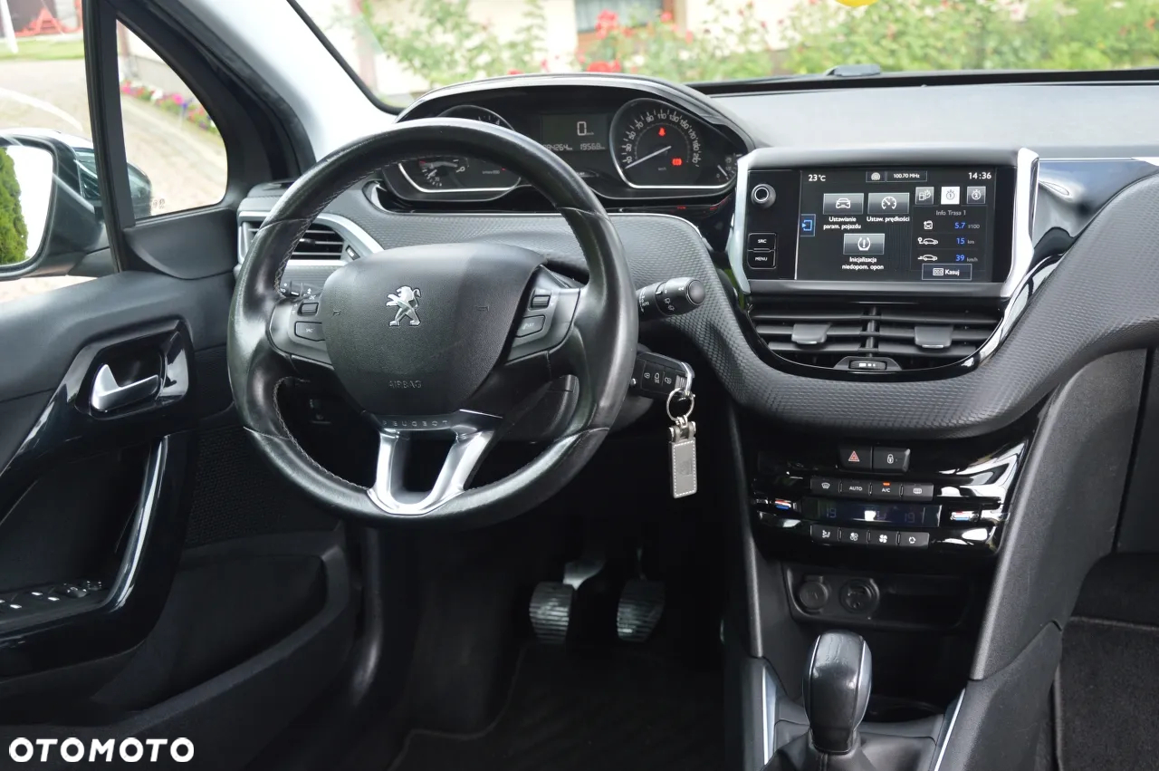 Peugeot 208 1.2 PureTech Allure - 2